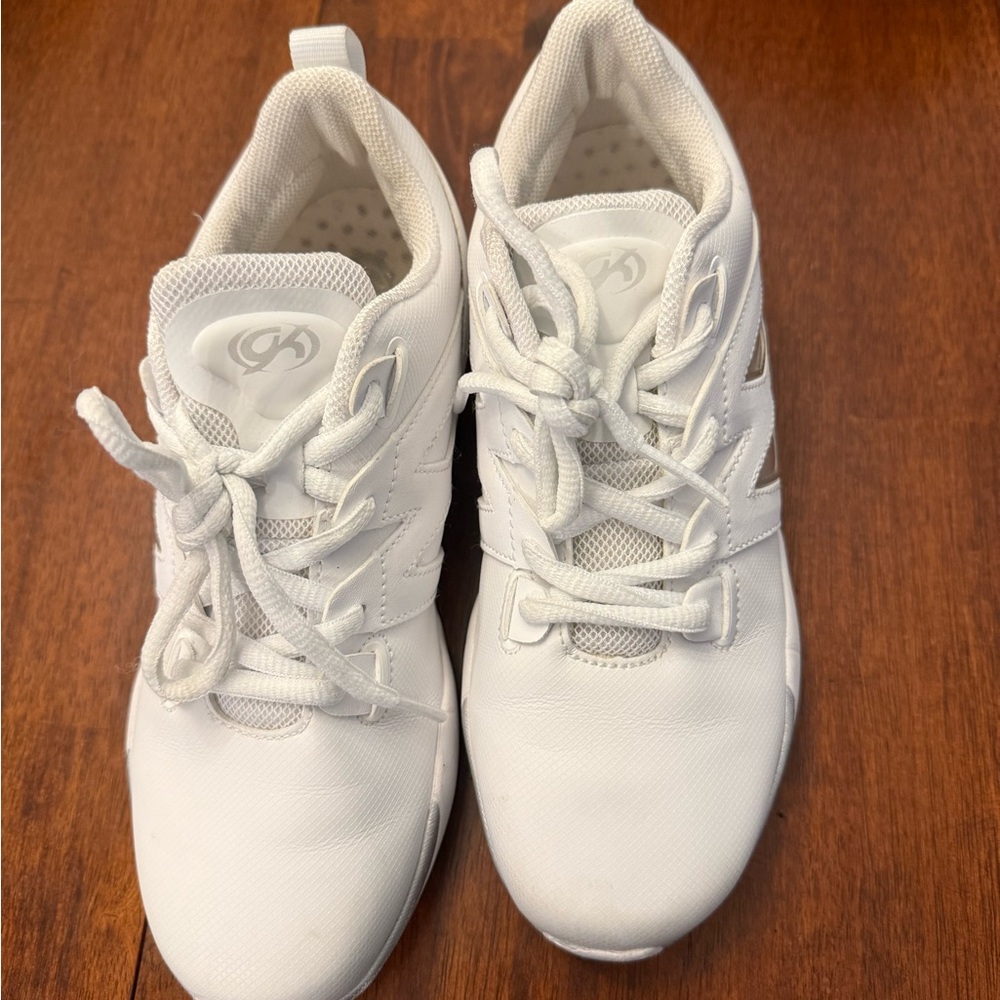 GK White Kids cheerleading Sneakers